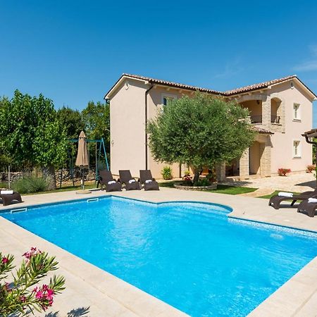 Beautiful Villa Natura With Pool In Labin Dış mekan fotoğraf